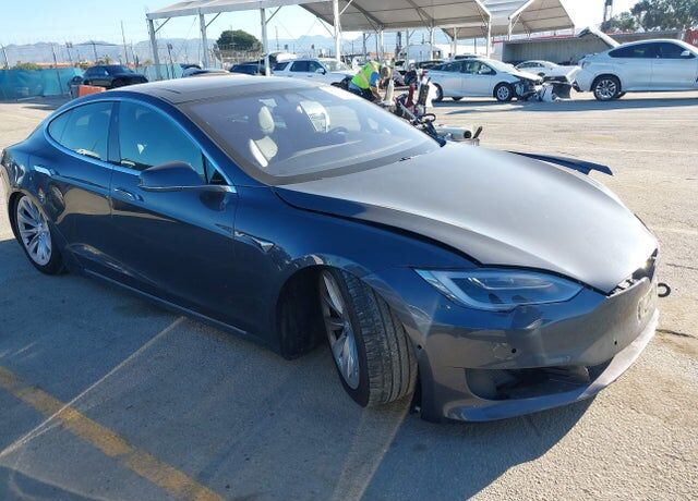 2017 TESLA Model S
