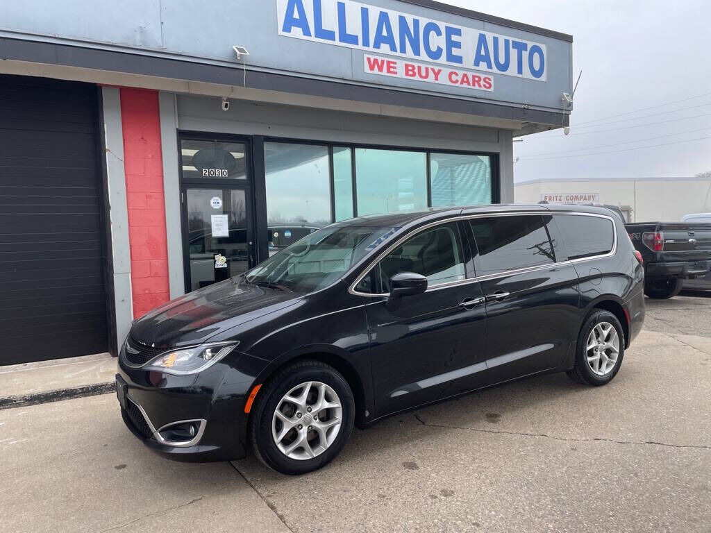 2017 CHRYSLER Pacifica