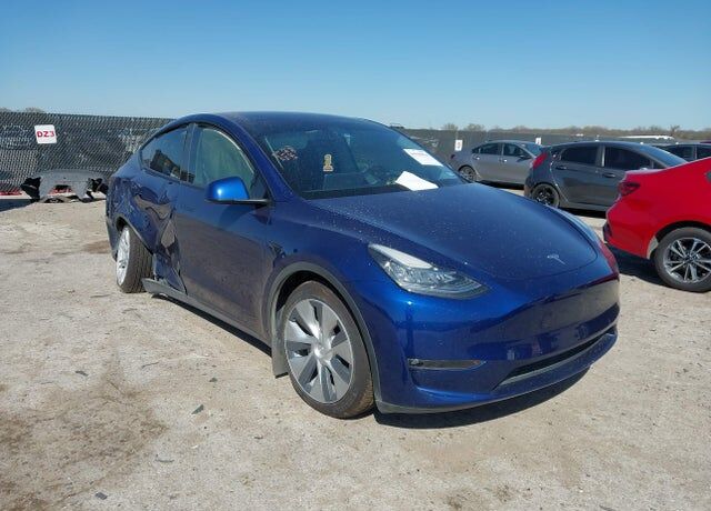 2022 TESLA Model Y