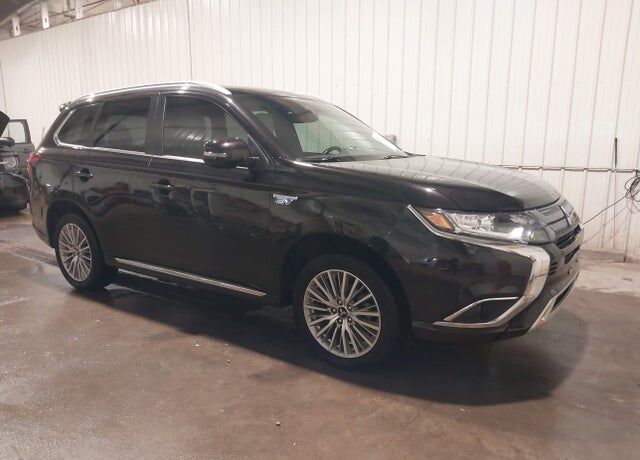 2020 MITSUBISHI Outlander