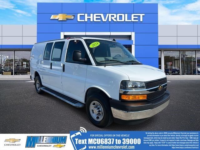 2024 CHEVROLET Express