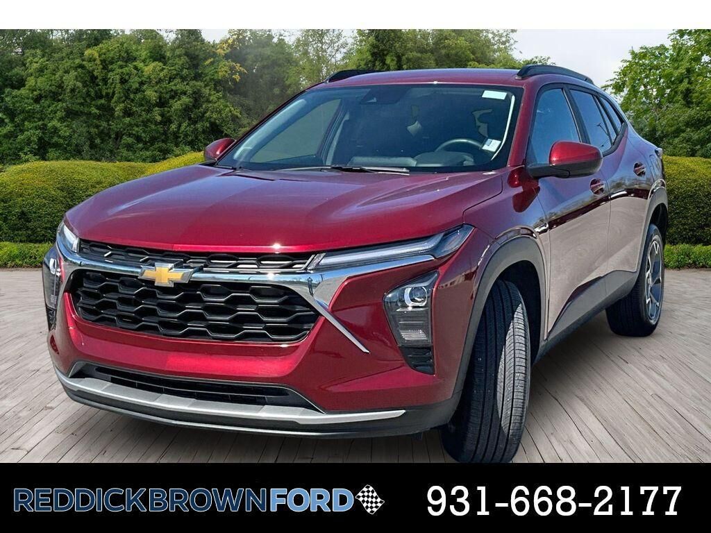 2025 CHEVROLET Trax