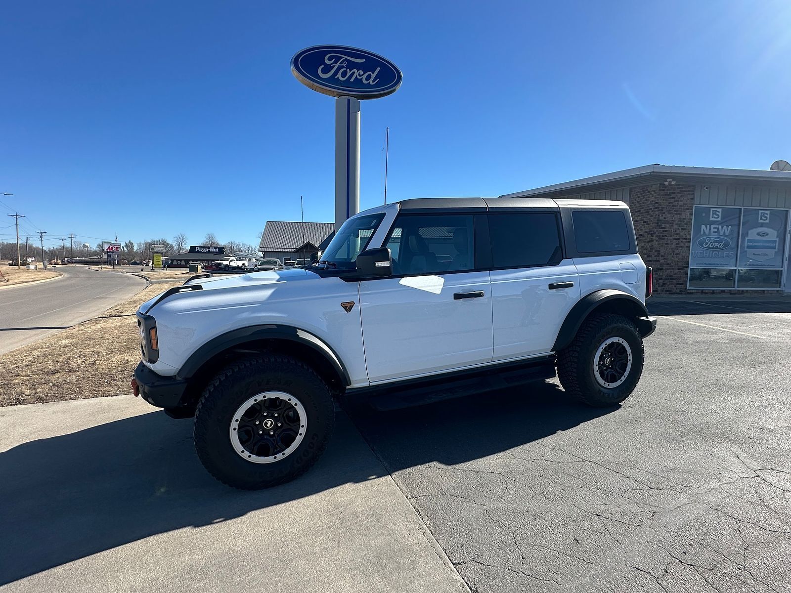 2024 FORD Bronco