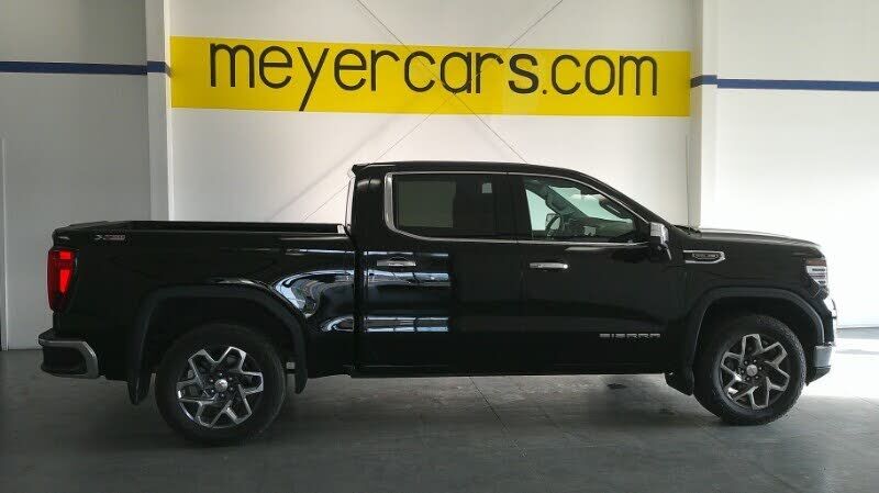 2025 GMC Sierra
