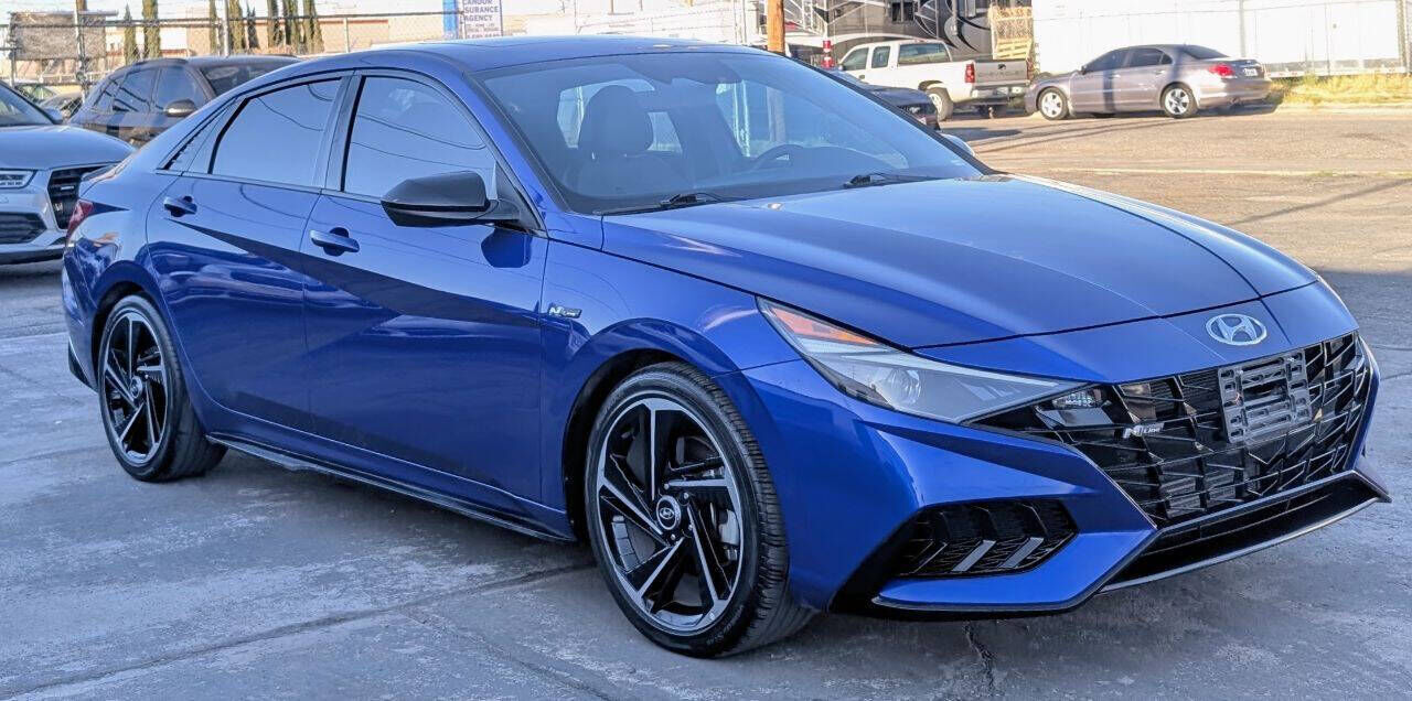 2023 HYUNDAI Elantra