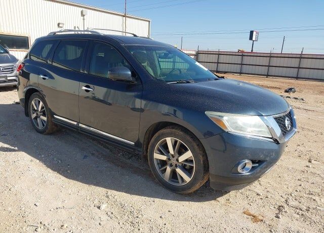 2016 NISSAN Pathfinder