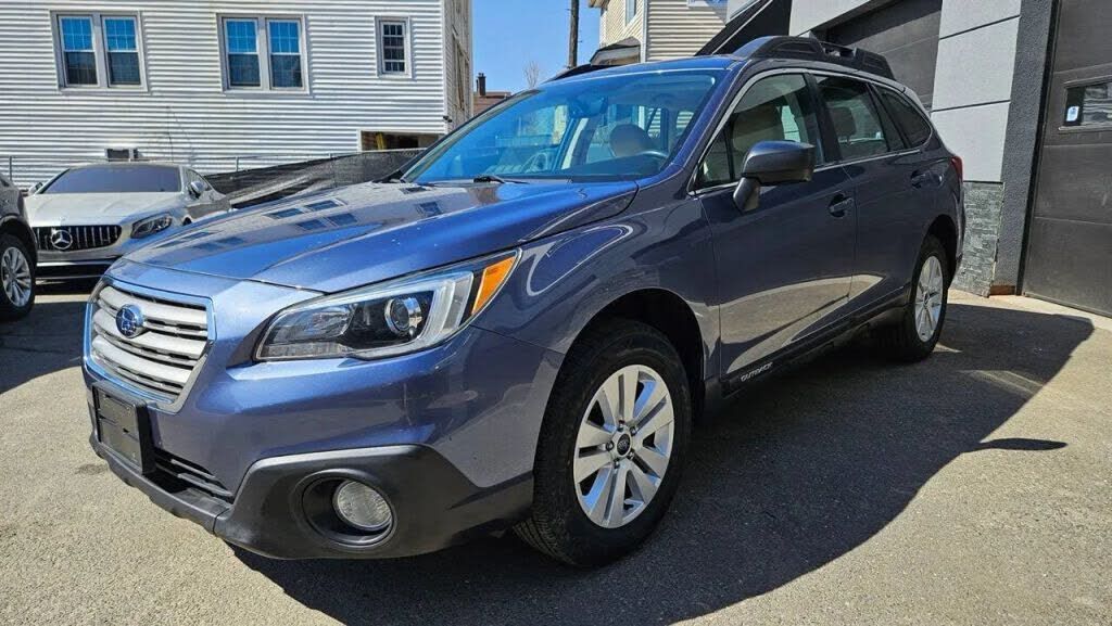 2017 SUBARU Outback