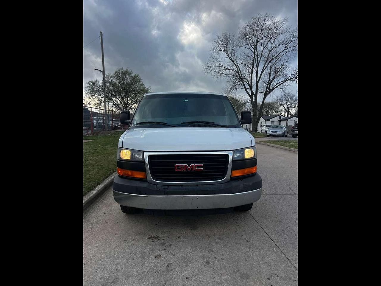 2015 GMC Savana
