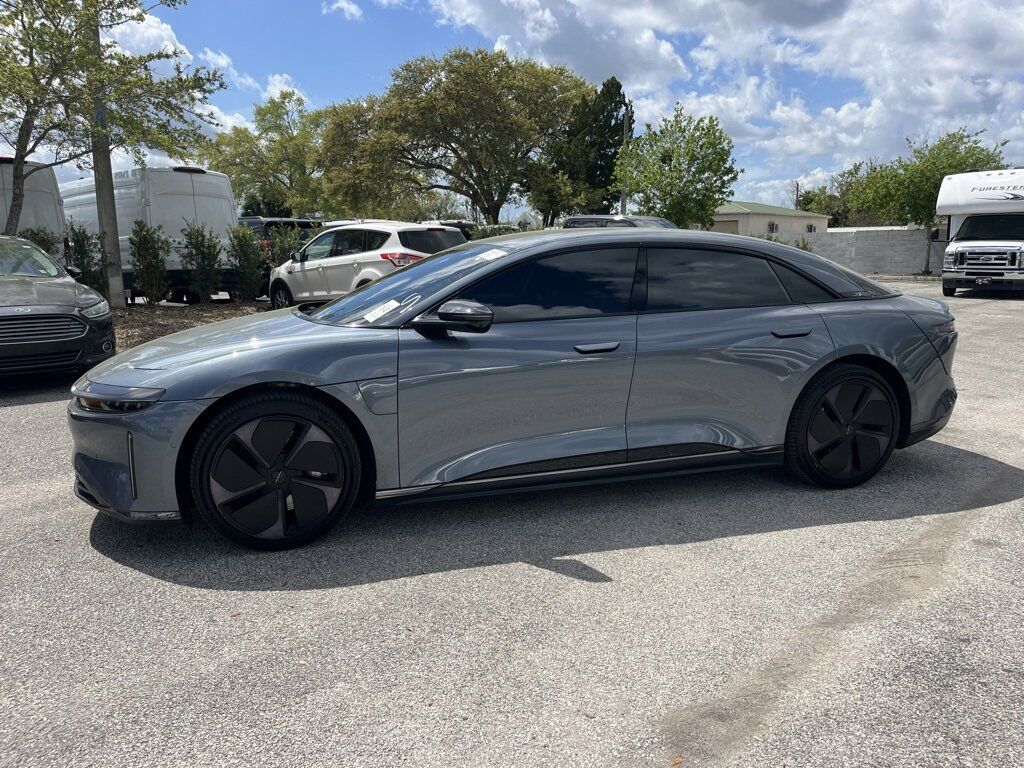 2025 LUCID Air