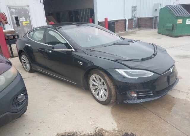 2018 TESLA Model S