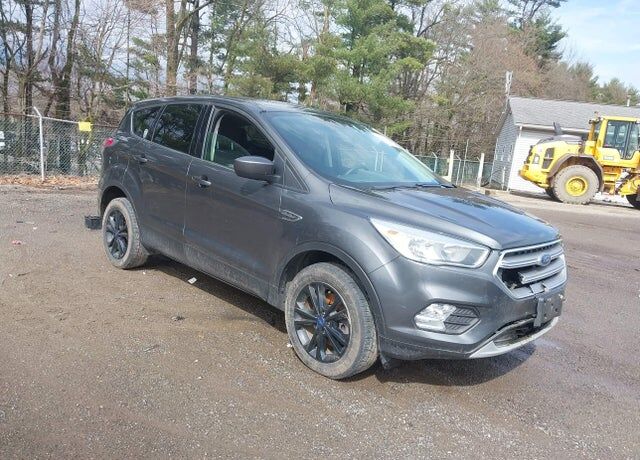 2017 FORD Escape