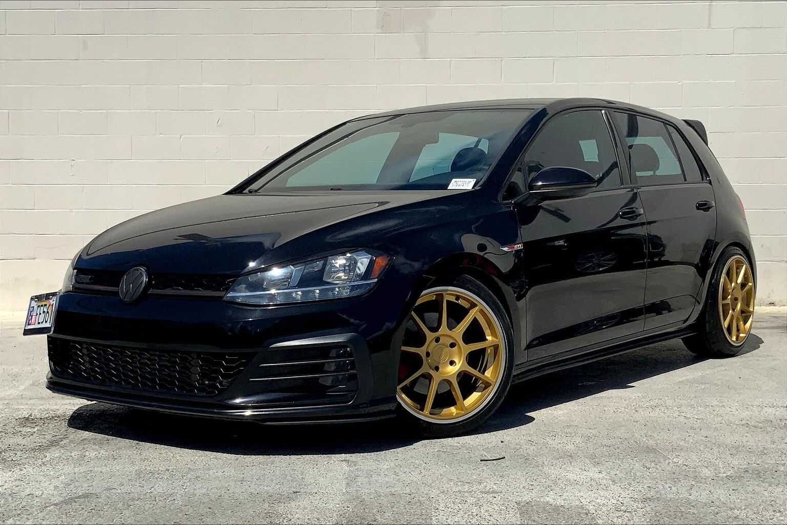 2018 VOLKSWAGEN Golf GTI