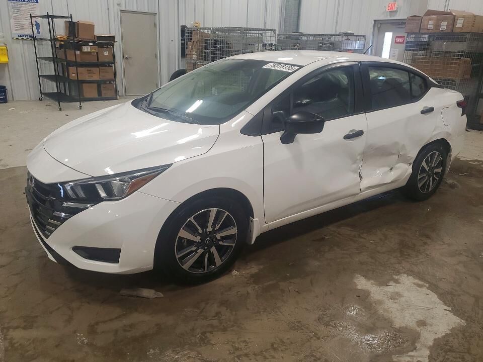 2024 NISSAN Versa