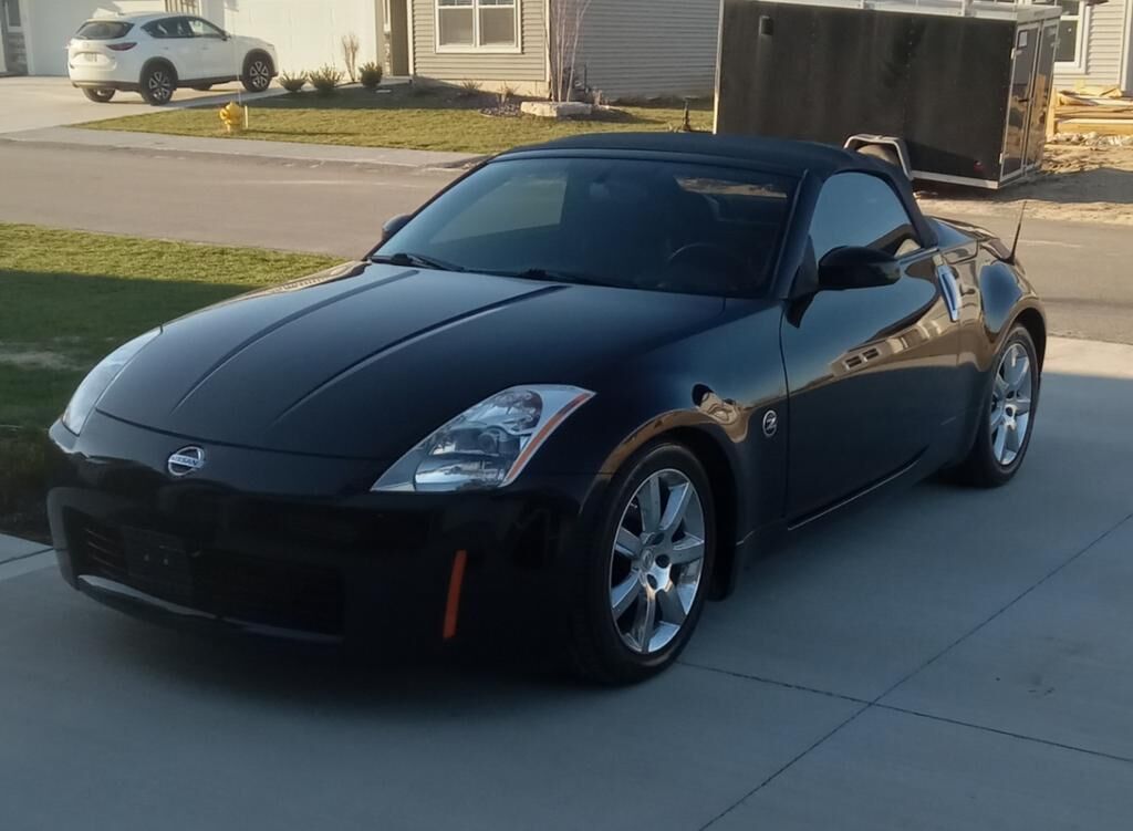 2004 NISSAN 350Z