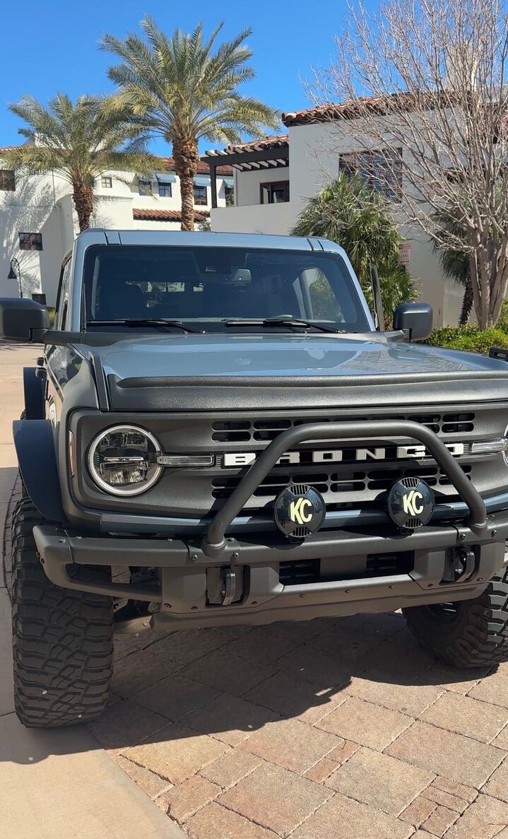 2023 FORD Bronco