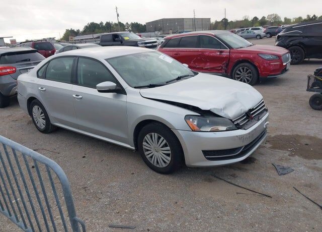2014 VOLKSWAGEN Passat