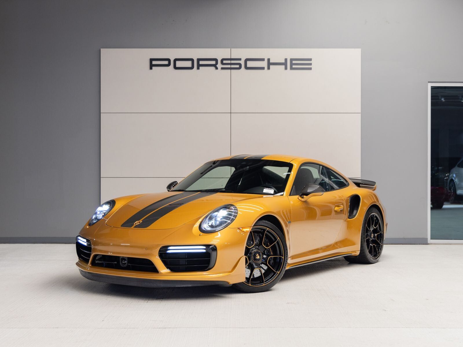 2018 PORSCHE 911