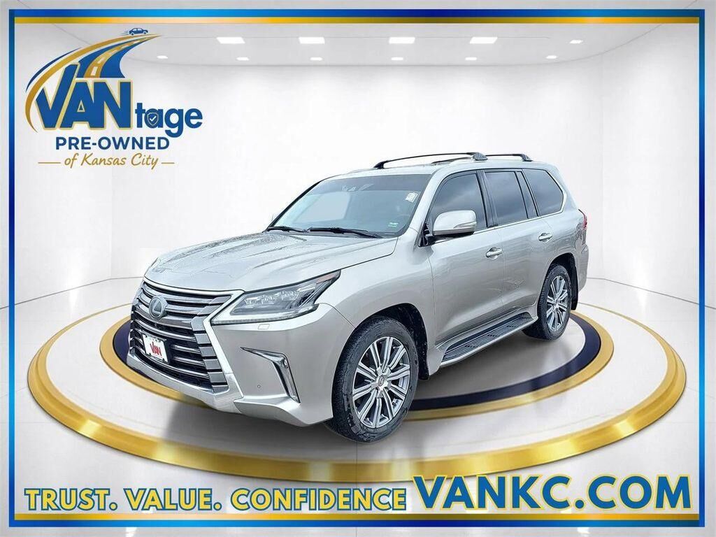 2016 LEXUS LX