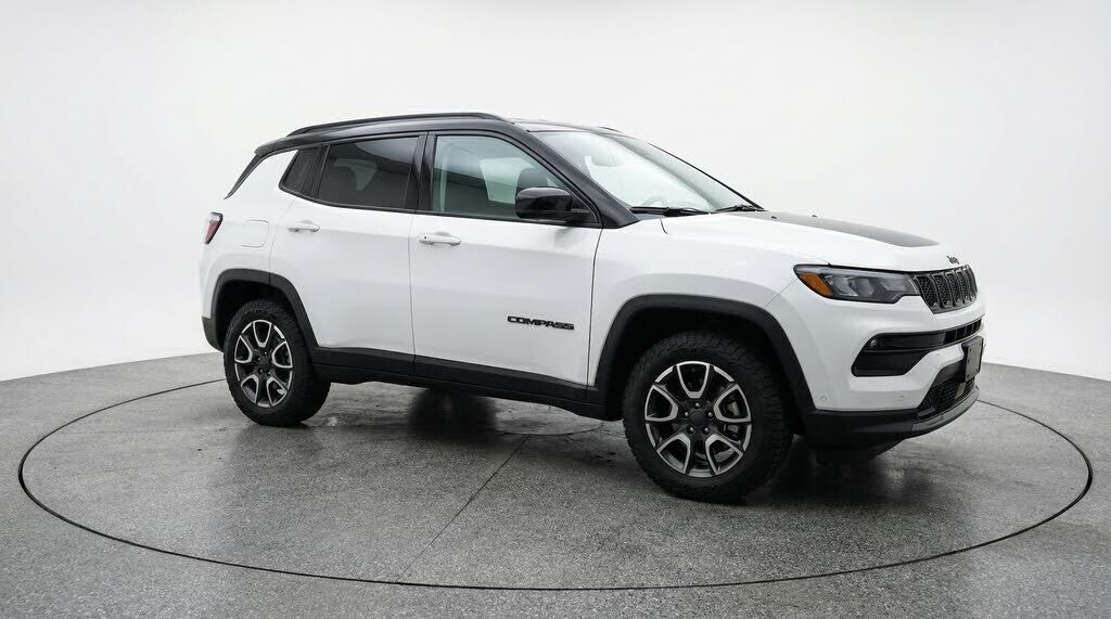 2025 JEEP Compass
