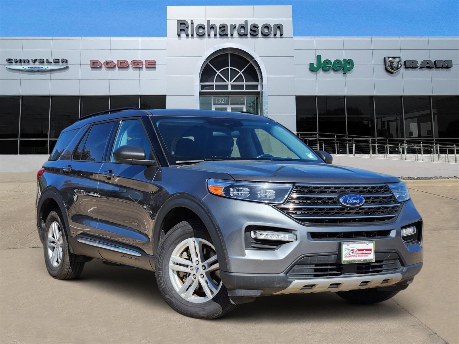 2024 FORD Explorer