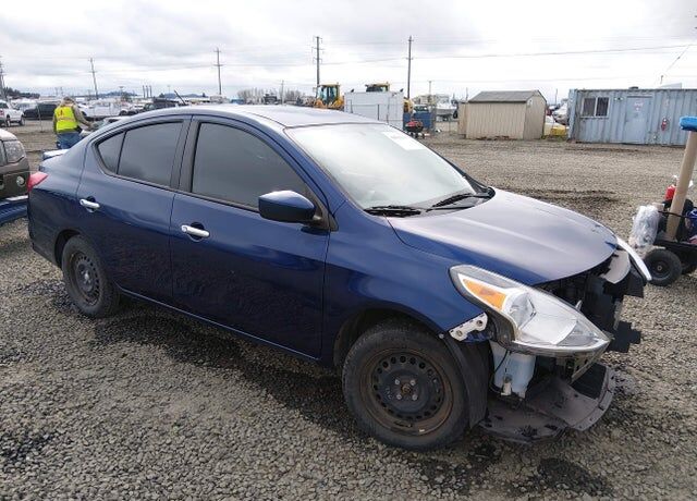 2019 NISSAN Versa