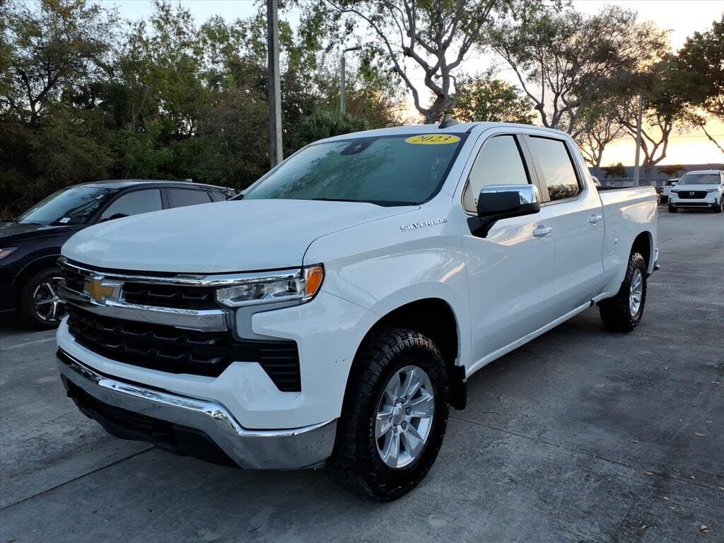 2023 CHEVROLET Silverado