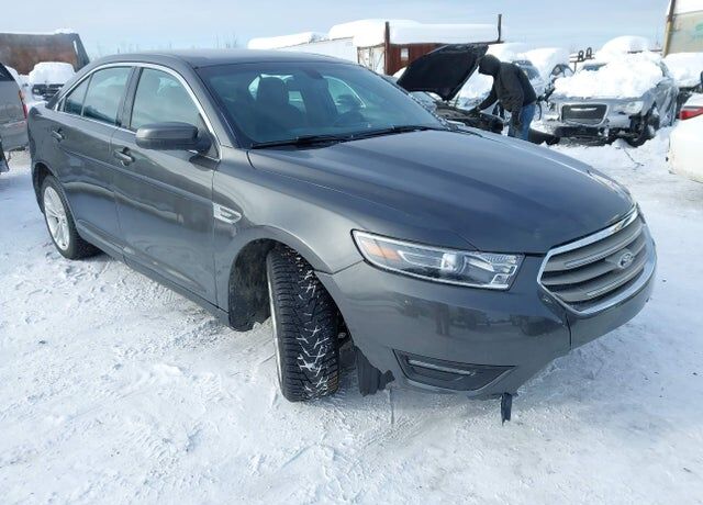 2015 FORD Taurus