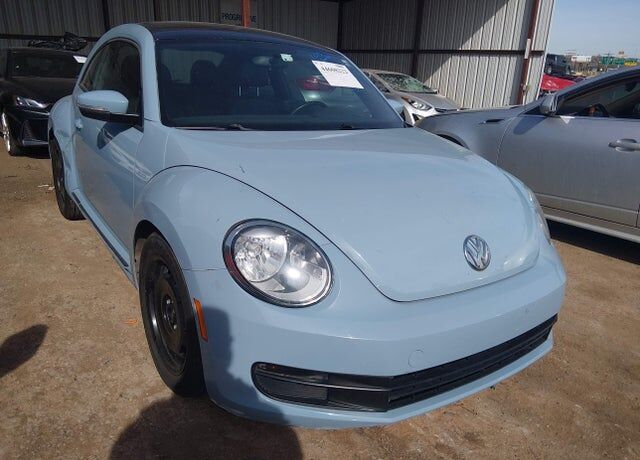 2013 VOLKSWAGEN Beetle