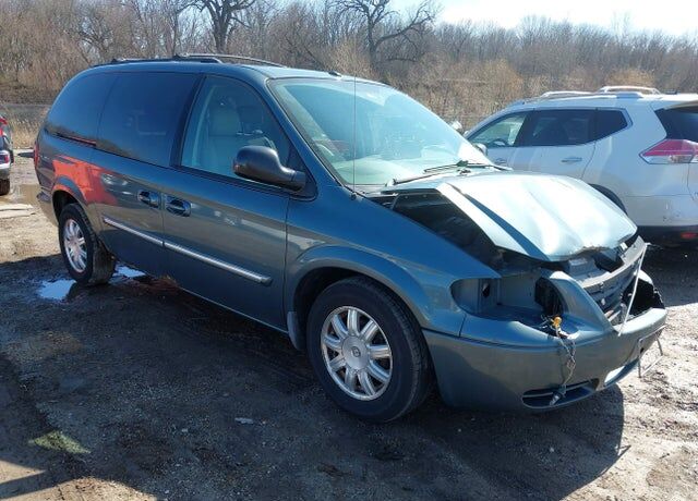 2006 CHRYSLER Town and Country