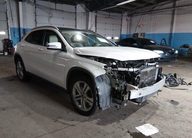 2018 MERCEDES-BENZ GLA-Class