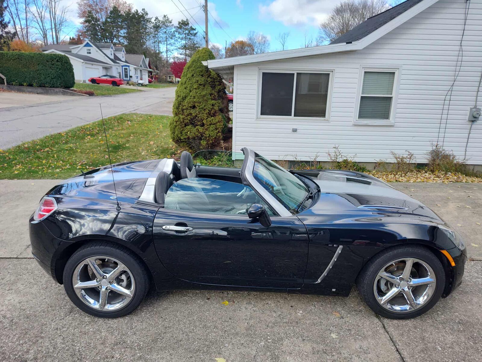 2008 SATURN Sky