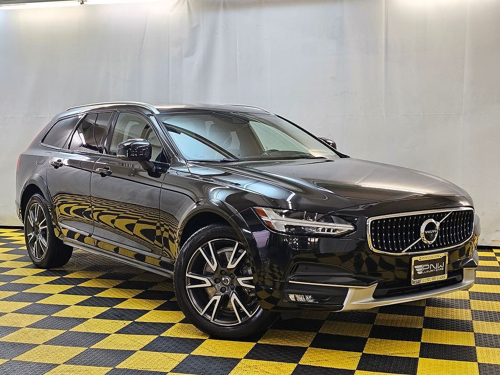 2017 VOLVO V90CC