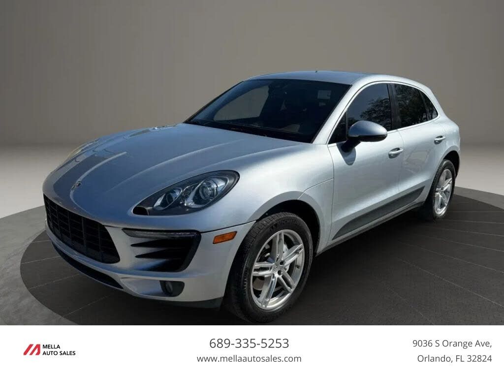 2017 PORSCHE Macan