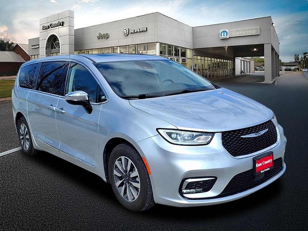 2023 CHRYSLER Pacifica