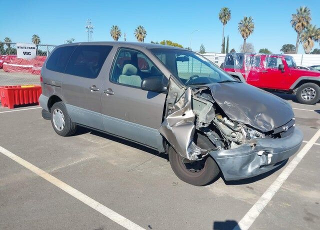 1998 TOYOTA Sienna