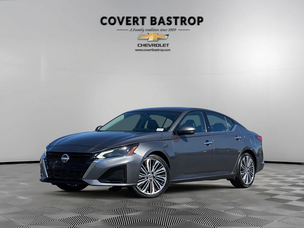 2023 NISSAN Altima