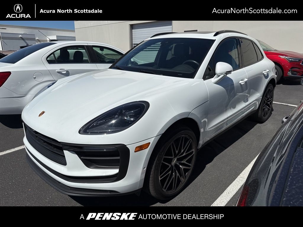 2022 PORSCHE Macan