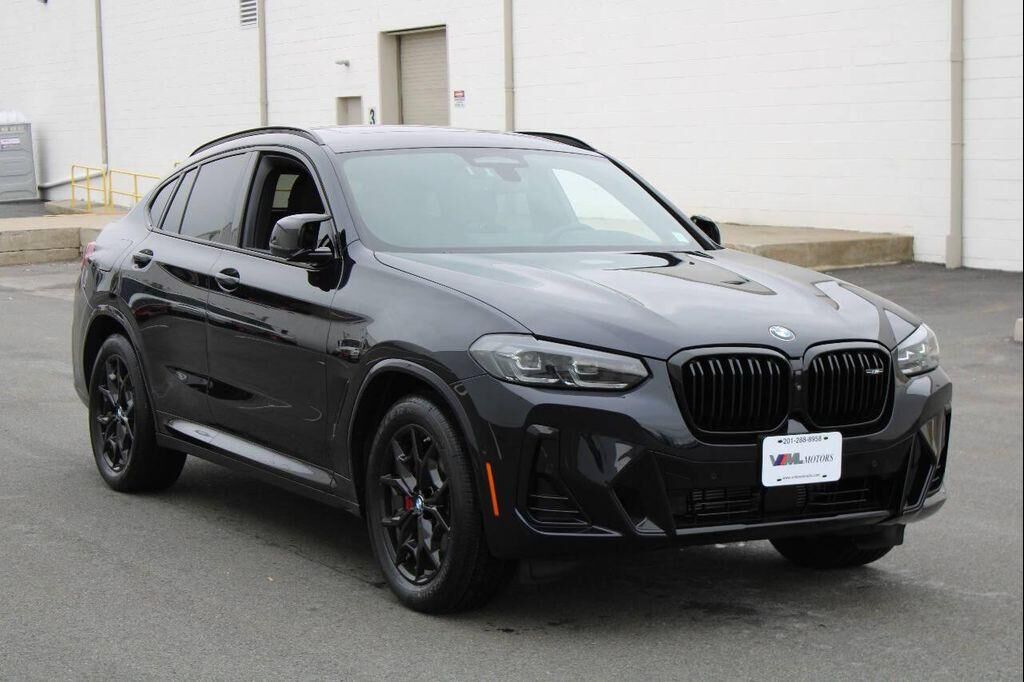 2023 BMW X4