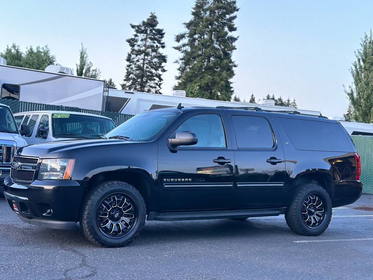 2014 CHEVROLET Suburban