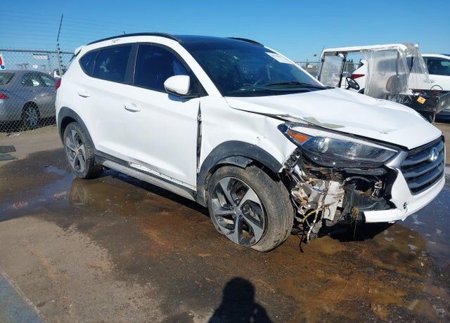 2017 HYUNDAI Tucson