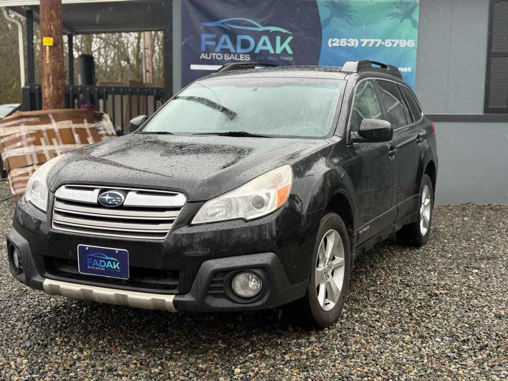 2013 SUBARU Outback