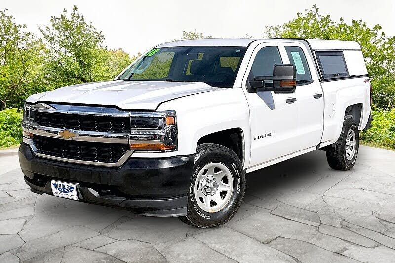 2018 CHEVROLET Silverado