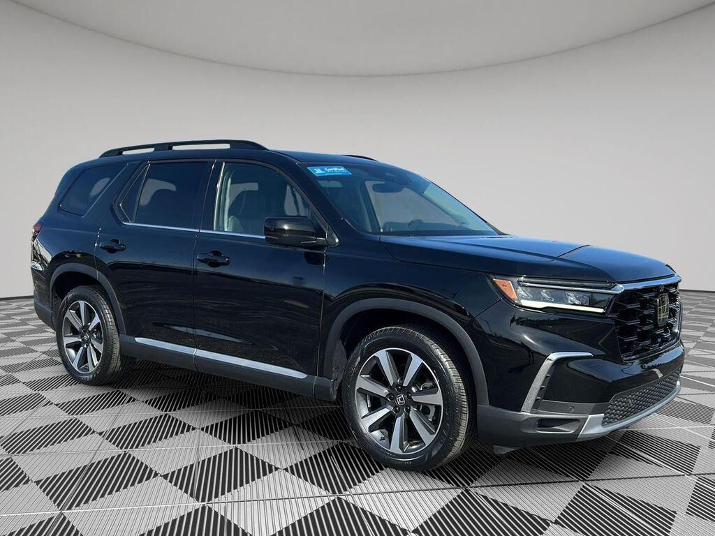 2023 HONDA Pilot