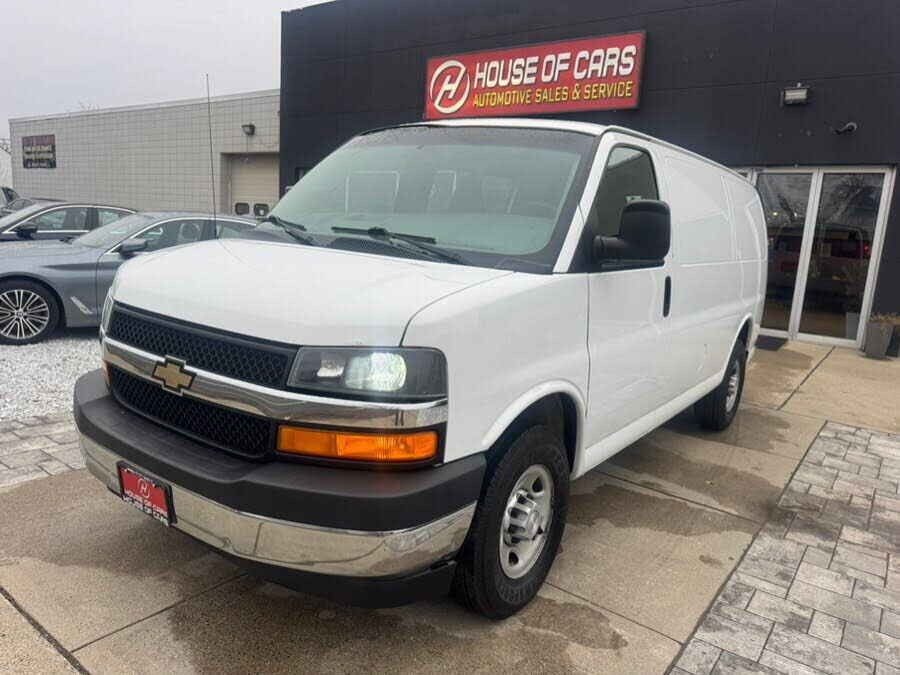 2017 CHEVROLET Express