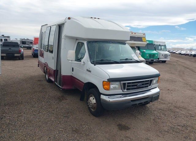 2006 FORD E-450