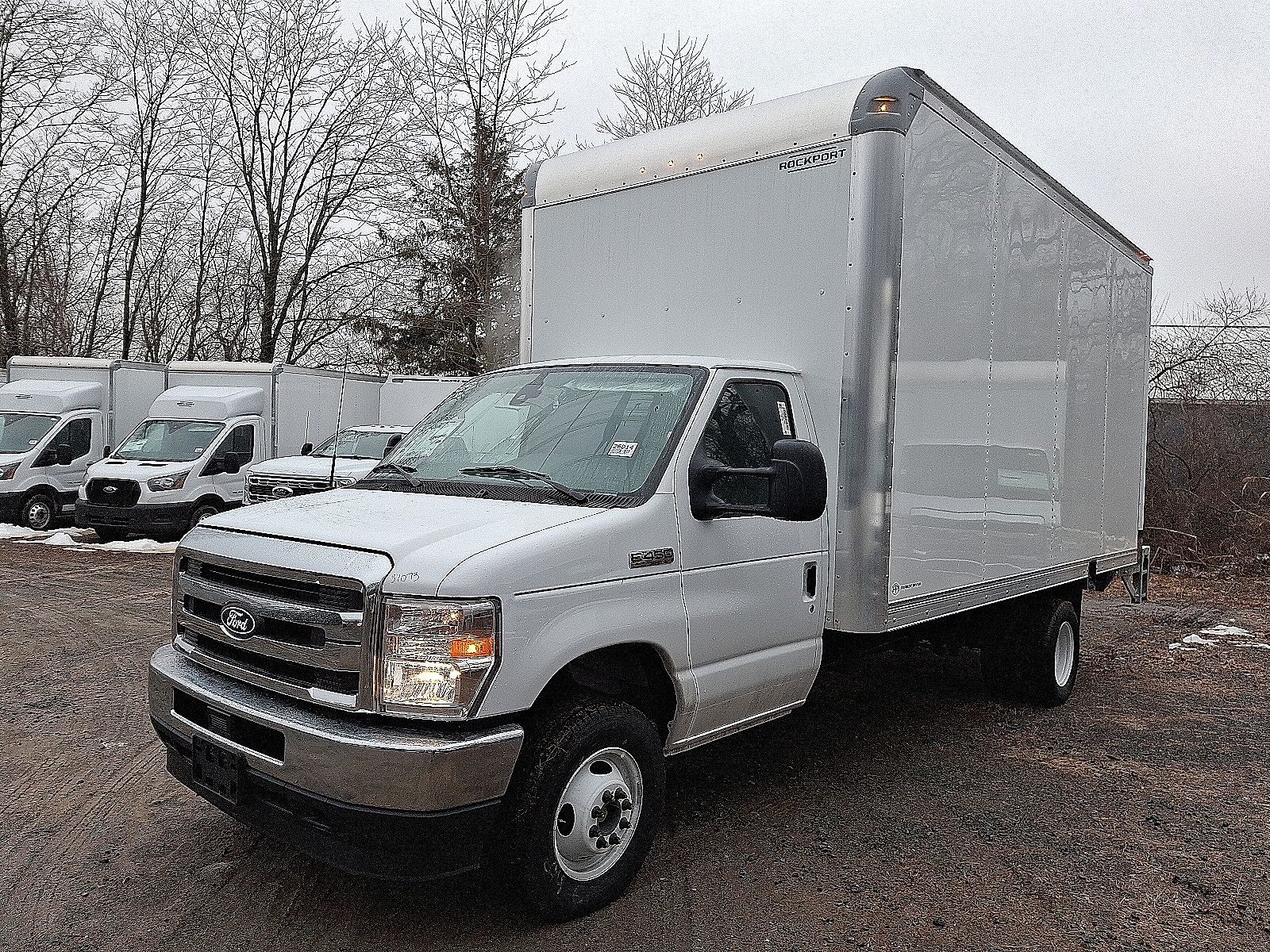 2026 FORD E-450