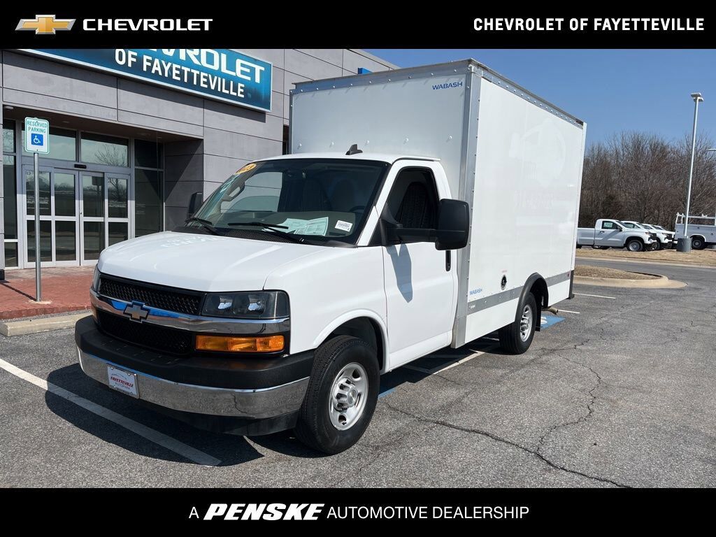 2023 CHEVROLET Express