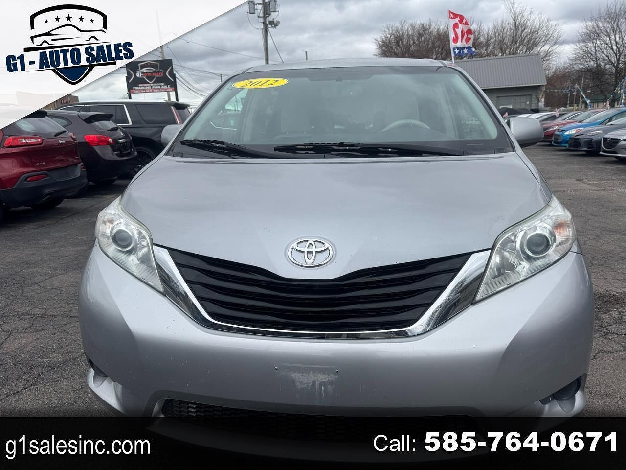 2012 TOYOTA Sienna