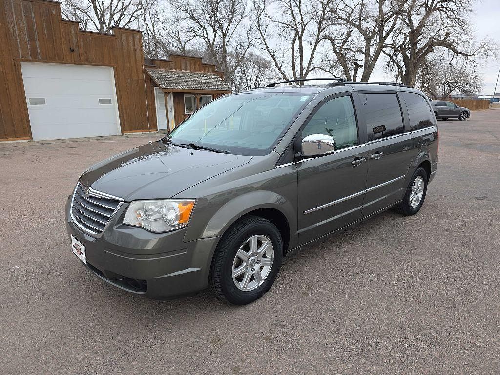 2010 CHRYSLER Town and Country