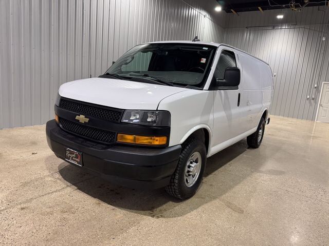 2021 CHEVROLET Express